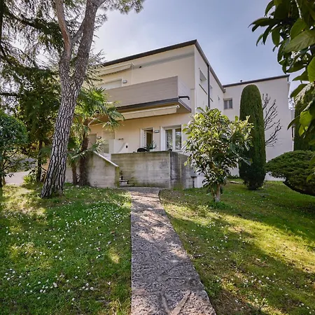 Hoomee Peschiera Del Garda Apartament *